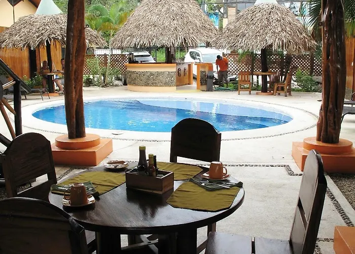 Сasa de vacaciones Tree House Ocean Front Unit #2