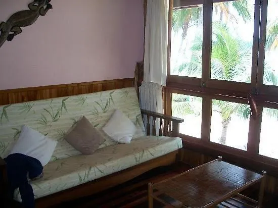 Tree House Ocean Front Unit #2 Сasa de vacaciones Sámara