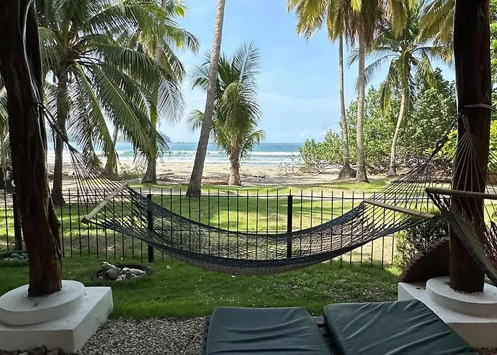 Tree House Ocean Front Unit #2 Сasa de vacaciones Sámara
