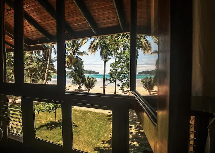 Сasa de vacaciones Tree House Ocean Front Unit #2 *