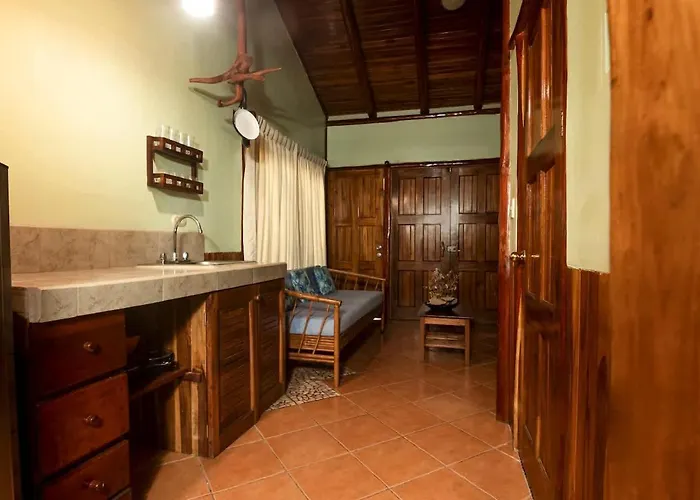 Tree House Ocean Front Unit #2 Сasa de vacaciones *